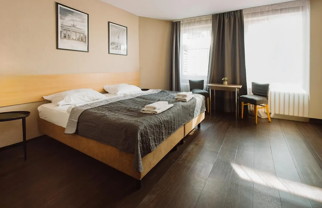 Happy Hotel Berlin-1