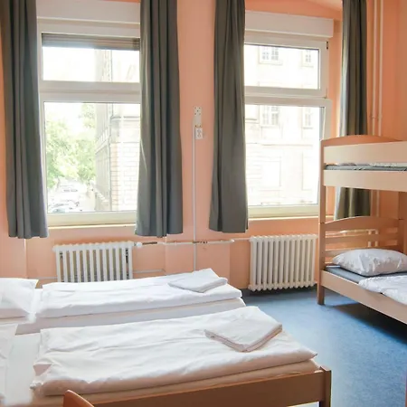 Happy Hotel Berlin-3